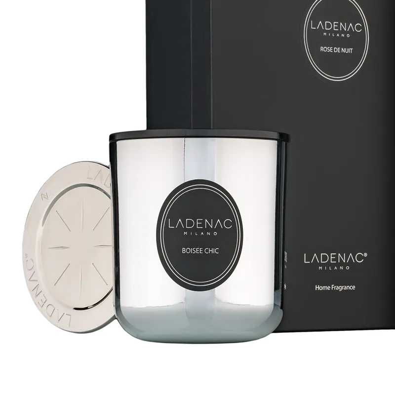 LADENAC - Sviečka AROMATIC LOUNGE grey 500g + zápalky + podnos Urban Senses