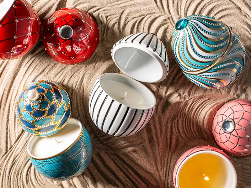 LADENAC - Sviečka WHITE BLACK v keramike 200gr