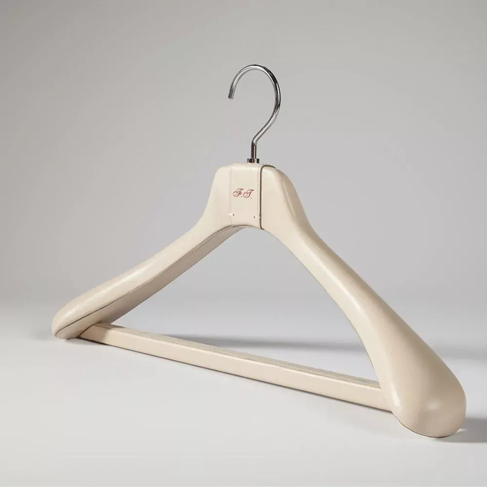 Cecilia pánsky drevený vešiak, 45x6 cm, lak šedá, col.  Melange